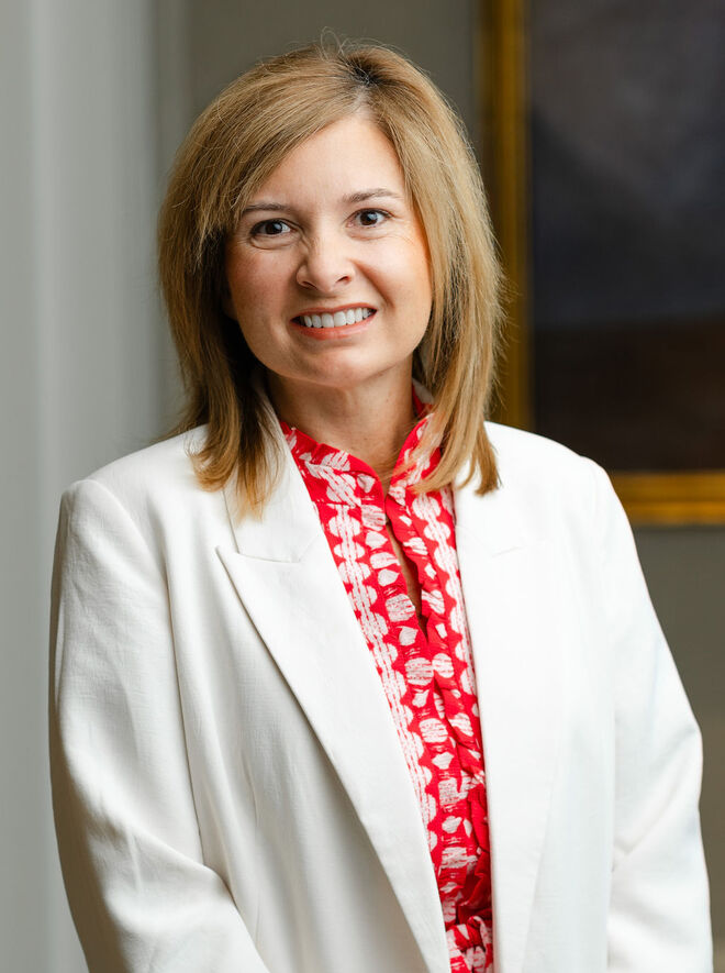 Lindsey Simmons